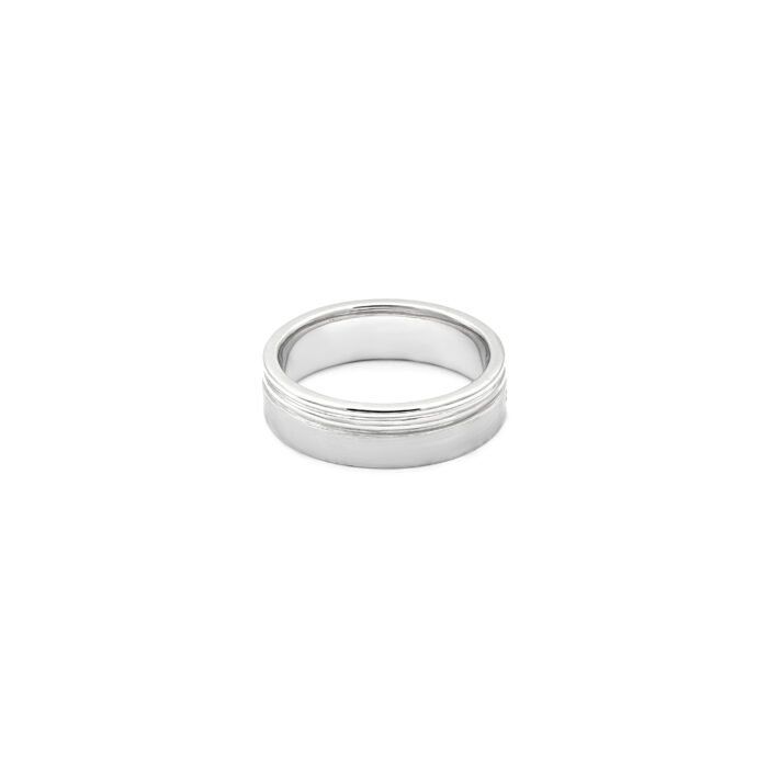 Comfort Fit Men’s Diamond Band design