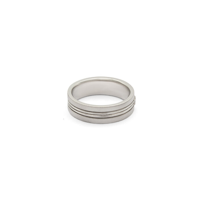 Elegant Men’s Solitaire Diamond Ring