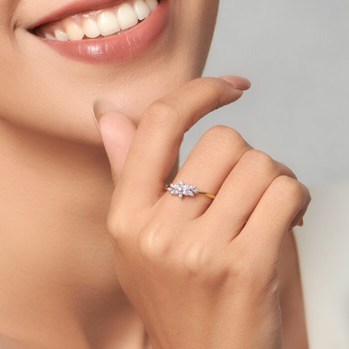 Wildflower Glow Diamond Ring