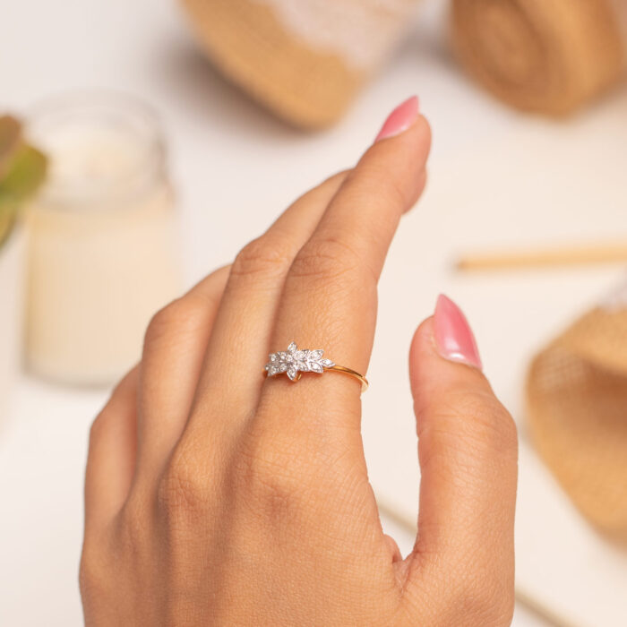 Wildflower Glow Diamond Ring