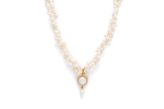 Natural Freshwater Pearl Pendant With Pearl Chain